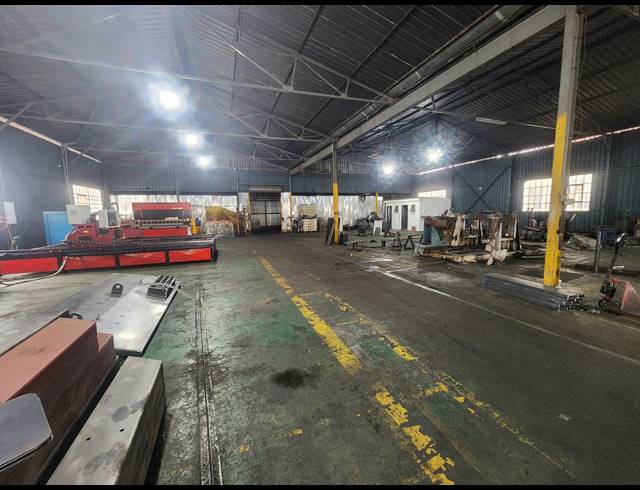 1,108M² WAREHOUSE TO LET IN WADEVILLE